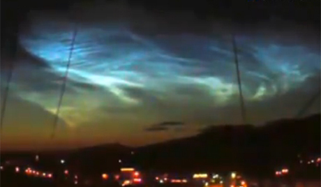 Nubi luminescenti nei cieli russi