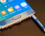 Galaxy Note 7, fumo in aereo: evacuato / Data uscita in Italia, prezzo e caratteristiche phablet Samsung - Foto Cnet.com