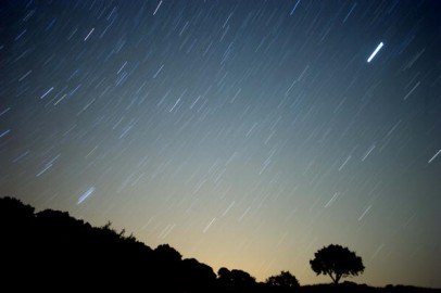 Eta Aquaridi, in arrivo uno sciame di meteore: ecco quando sarà visibile e come Eta Aquaridi, in arrivo uno sciame di meteore: ecco quando sarà visibile e come