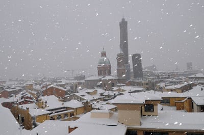 Ritorna l'inverno in Italia neve fino in Pianura Padana