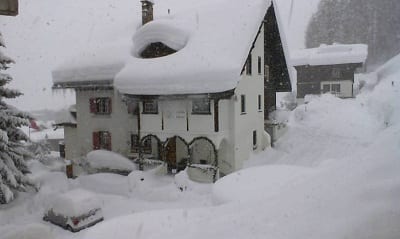 Torna la neve su Alpi e Appennini sollievo per gli operatori turistici