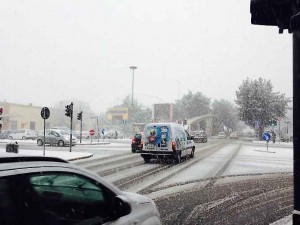 Arezzo, disagi in città dopo la nevicata
