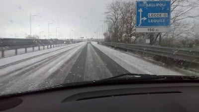 Neve Puglia rovesci brevi ma intensi hanno portato fiocchi fino alla costa