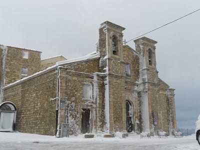 Neve Sicilia scuole chiuse ad Enna e strade bloccate dalle copiose nevicate di ieri