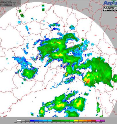 Piogge e temporali al Nord in queste ore, localmente anche intensi