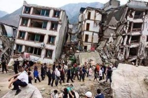 Terremoto Nepal news: 1.341 vittime dopo la scossa di M 7.7, presso Kathmandu