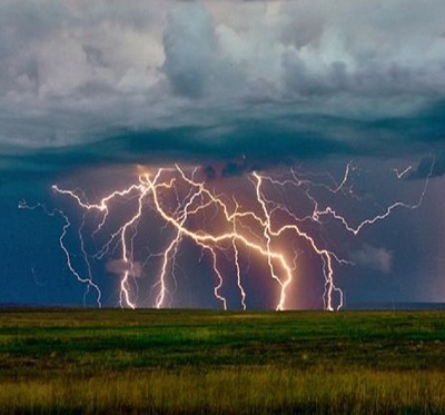 Rovesci e temporali al Nord Italia già in queste ore i primi fenomeni insistono sulla Lombardia