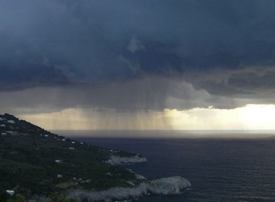Tempo instabile sull'Italia giornate all'insegna di precipitazioni sparse anche intense