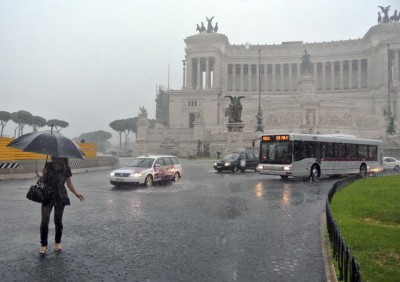 Nubifragio a Roma: forti temporali in atto sul Lazio