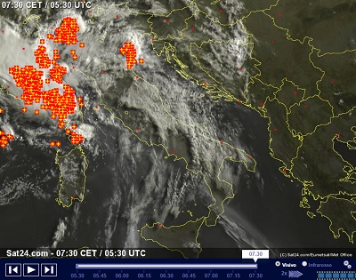 Maltempo al Nord Italia rovesci e temporali stanno insistendo specie sulle regioni occidentali