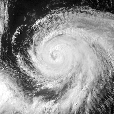 Tifone Nangka Giappone meridionale in allerta per l'arrivo di questo potente sistema