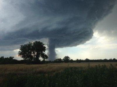 Tornado in Kansas stupendo video del vortice ripreso da un drone