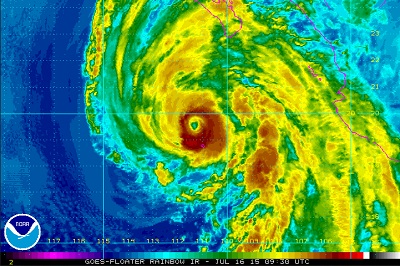 Uragano Dolores ora è di categoria 3, con raffiche ad oltre 200 kmh