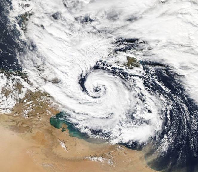 Ciclone Mediterraneo a Sud della Sicilia il 7 Novembre 2014