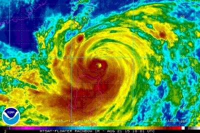 Tifone Goni piogge torrenziali e venti sostenuti sulle Filippine settentrionali