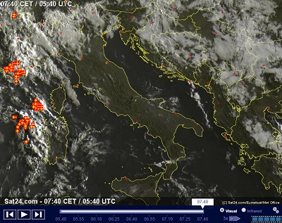 Torna il maltempo sull'Italia primi temporali e rovesci al Nord Ovest