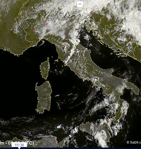 Tempo in atto sull'Italia, residue piogge sulla Toscana, stabilità in arrivo - sat24.com