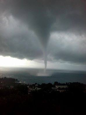 Tromba marina in Croazia: un potente vortice provoca diversi danni a Spalato - video