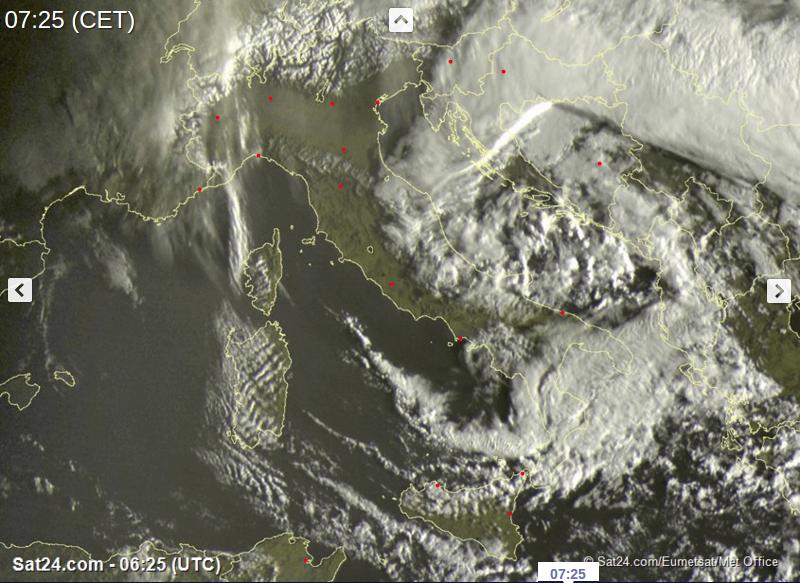 Tempo in atto: pioggia e neve ancora su Adriatiche e Sud, nuovo peggioramento dalla sera al Nord