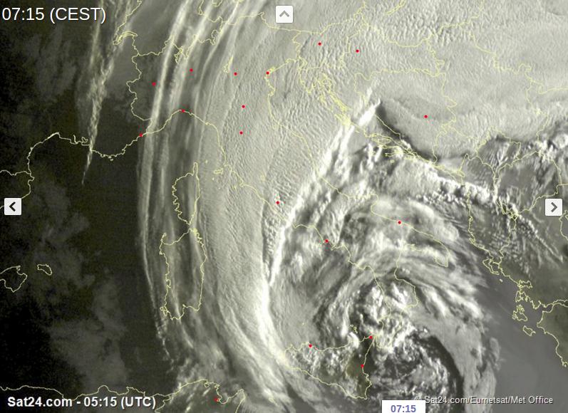 Tempo in atto: tempo instabile sull'Italia con piogge e rovesci sparsi, neve sulle Alpi - sat24 Tempo in atto: tempo instabile sull'Italia con piogge e rovesci sparsi, neve sulle Alpi - sat24