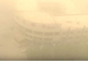 tempesta di sabbia gigantesca si abbatte sulla Cina: lo spettacolare video