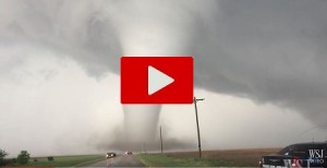 Allarme rosso negli Stati Uniti: tre tornado colpiscono il Kansas 
