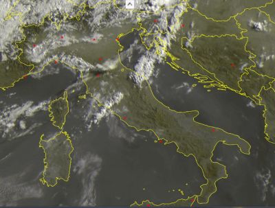 Immagine dal satellite di questa mattina - oggi 13 luglio 2016