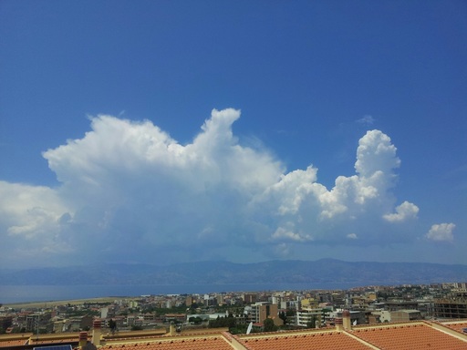 Meteo weekend: un lieve cedimento dell'alta pressione lascerà più spazio ai temporali pomeridiani, clima comunque caldo- ilportalemeteo.blogspot.com Meteo weekend: un lieve cedimento dell'alta pressione lascerà più spazio ai temporali pomeridiani, clima comunque caldo- ilportalemeteo.blogspot.com