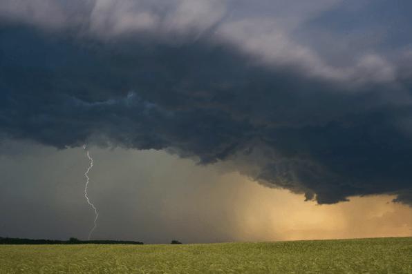 Fenomeni localmente intensi soprattutto al Nord Italia nelle prossime ore - inmeteo.net Fenomeni localmente intensi soprattutto al Nord Italia nelle prossime ore - inmeteo.net