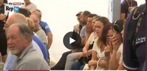 Il terremoto in diretta: la scossa di magnitudo 4.5 durante la conferenza di Curcio ed Errani