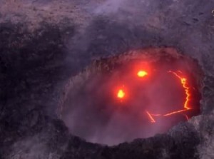Kilauea Smile, l’incredibile vulcano delle Hawaii che sembra sorridere