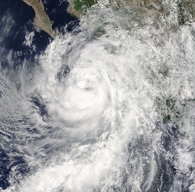 Uragano Newton Messico flagellato da venti fino a 185 kmh e piogge abbondanti