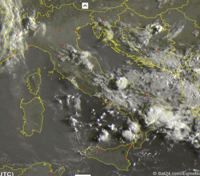 Frame satellitare di questa mattina - fonte: sat24.com