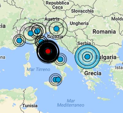 La mappa degli eventi sismici nell'ultima settimana in Italia - elaborazione grafica: CMI