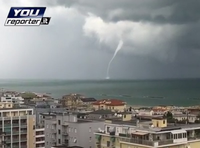 Tromba marina in Abruzzo un vortice si è formato davanti alle coste di Pescara