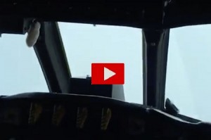 L’aereo nell’occhio dell’uragano Matthew: video impressionante