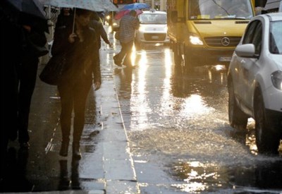 METEO ITALIA: maltempo in arrivo ad iniziare dal Nord con piogge e temporali anche di forte intensità che ci accompagneranno fino a Sabato - IlSussidiario.net METEO ITALIA: maltempo in arrivo ad iniziare dal Nord con piogge e temporali anche di forte intensità che ci accompagneranno fino a Sabato - IlSussidiario.net