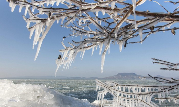 Meteo Inverno 2016-2017: alcuni indizi farebbero pensare ad un inverno mite ma piovoso sull'Italia - Panorama Meteo Inverno 2016-2017: alcuni indizi farebbero pensare ad un inverno mite ma piovoso sull'Italia - Panorama
