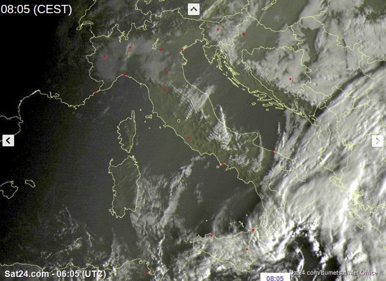 Tempo in atto: ancora instabilità al Sud con piogge e temporali sparsi, più stabile sull'Italia centro-settentrionale grazie all'anticiclone - sat24.com