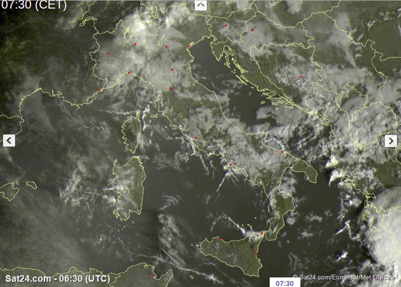 Tempo in atto: correnti occidentali e nuvole in transito sull'Italia, peggiora dalla sera con piogge a iniziare dal Nord-Ovest - sat24.com Tempo in atto: correnti occidentali e nuvole in transito sull'Italia, peggiora dalla sera con piogge a iniziare dal Nord-Ovest - sat24.com