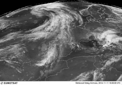 Tempo in atto: piogge e temporali al Centro-Sud, quota neve in calo lungo l’arco appenninico oggi 11 novembre 2016