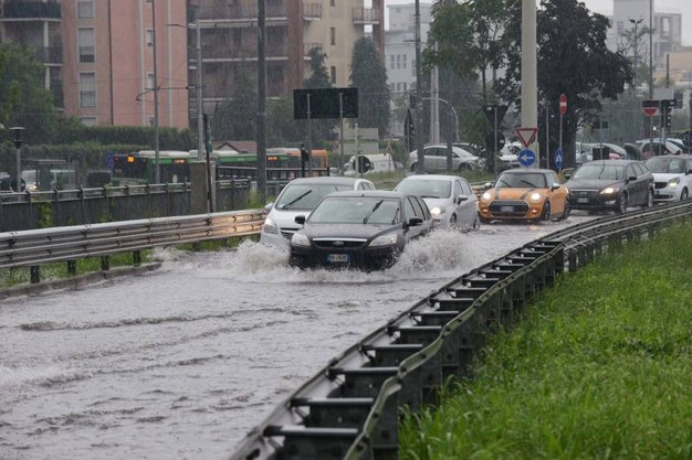 METEO ITALIA: acuta fase di maltempo sulla Penisola, allerta per Piemonte e Liguria con nubifragi anche intensi - Il Giorno