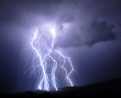 Meteo Italia: piogge intense da Nord a Sud, anche a carattere di nubifragi su Piemonte, Sicilia e Calabria oggi 25 novembre 2016 