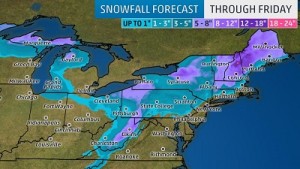 Centimetri di neve previsti sino alla giornata di Venerdi sugli stati nordorientali degli Stati Uniti. nelle aree colorate in violetto sono attese le nevicate più abbondanti. Fonte: https://weather.com/storms/winter/news/northeast-new-england-great-lakes-snow-forecast-late-december-2016