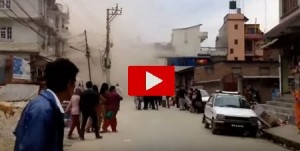 Terremoto del Nepal in diretta: ecco la scossa di magnitudo 7.8 che ha provocato oltre 8000 morti