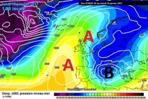 La tendenza proposta dall'aggiornamento 00z di ECMWF per l'inizio della prossima settimana, ove l'alta pressione si estenderebbe verso le zone Scandinave permettendo ad un flusso di correnti artiche di interessare il Mediterraneo.