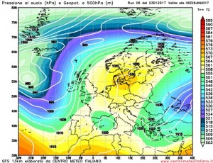 Situazione sinottica a scala Europea prevista da GFS06z per Giovedi 26, con l'alta pressione protesa in Europa centrale e una massa d'aria fredda sull'Europa orientale, notare una goccia fredda in quota presente fra le Isole Baleari e la Sardegna.