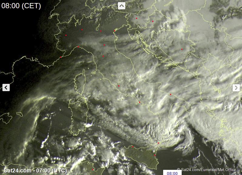 Tempo in atto: instabile sul Centro-Sud Italia con piogge e acquazzoni anche intensi sulla Calabria, più stabile e soleggiato al Nord - sat24.com