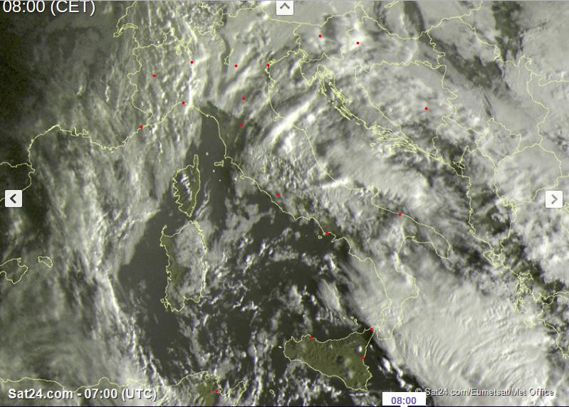 Tempo in atto: sull'Italia tempo perturbato con neve anche a bassa quota al Nord-Ovest e temporali localmente intensi al Centro-Sud - sat24.com