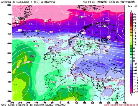 Moderato calo delle temperature nel weekend con neve in montagna Moderato calo delle temperature nel weekend con neve in montagna